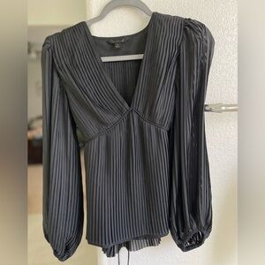 BANANA REPUBLIC pleated blouse, balloon sleeve in Black